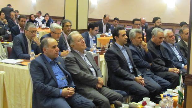 گردهمایی مدیران و سرپرستان شرکت ایران ارقام با شعار «تجربه، نوآوری و آینده»