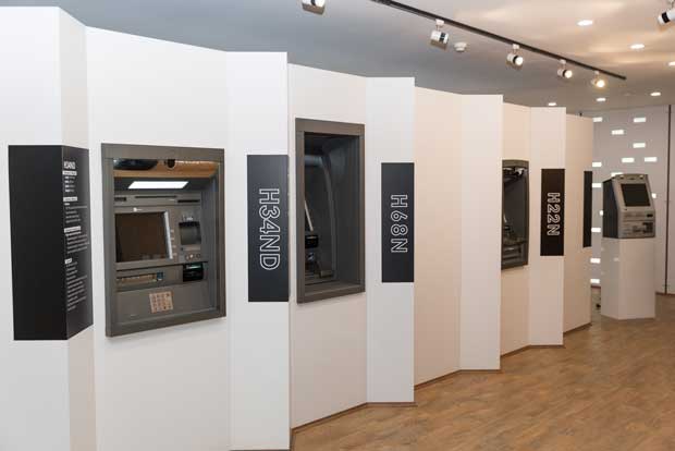 افتتاح کافه ATM و نمایشگاه دائمی خودپرداز شرکت ایران‌ارقام