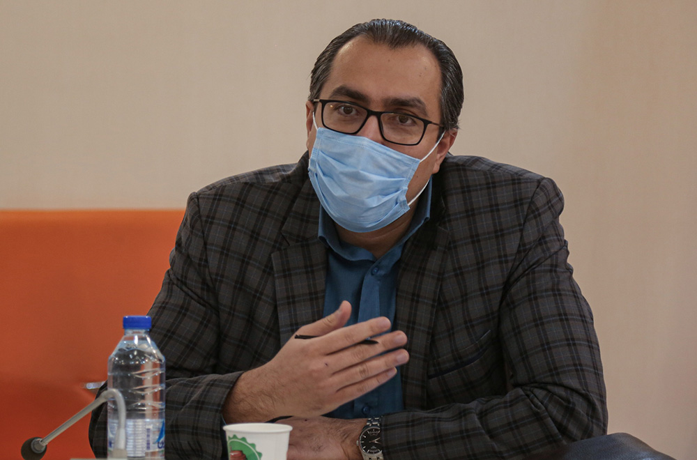 ابوالحسن شمسایی، مدیرعامل شرکت «پایش‌افزار فناوران شریف» و مدیر ارشد توسعه محصول «معین»