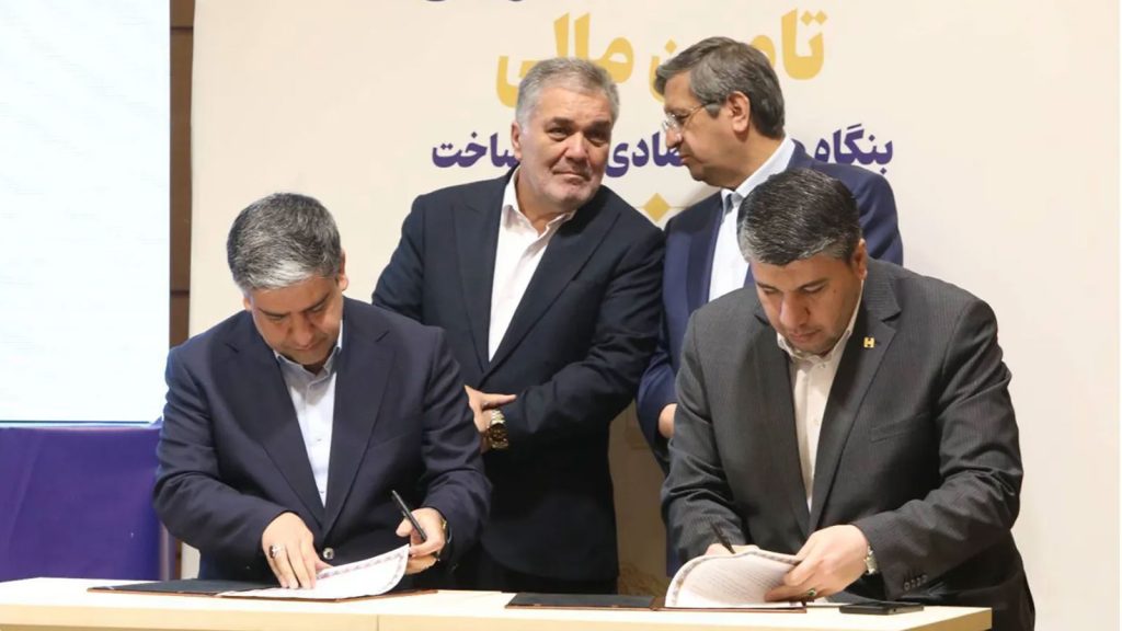 تفاهم‌نامه همکاری بانک ملی ایران و استانداری اردبیل امضا شد؛‌ تا سقف ۳ هزار میلیارد تومان تأمین مالی واحدهای تولیدی اردبیل 