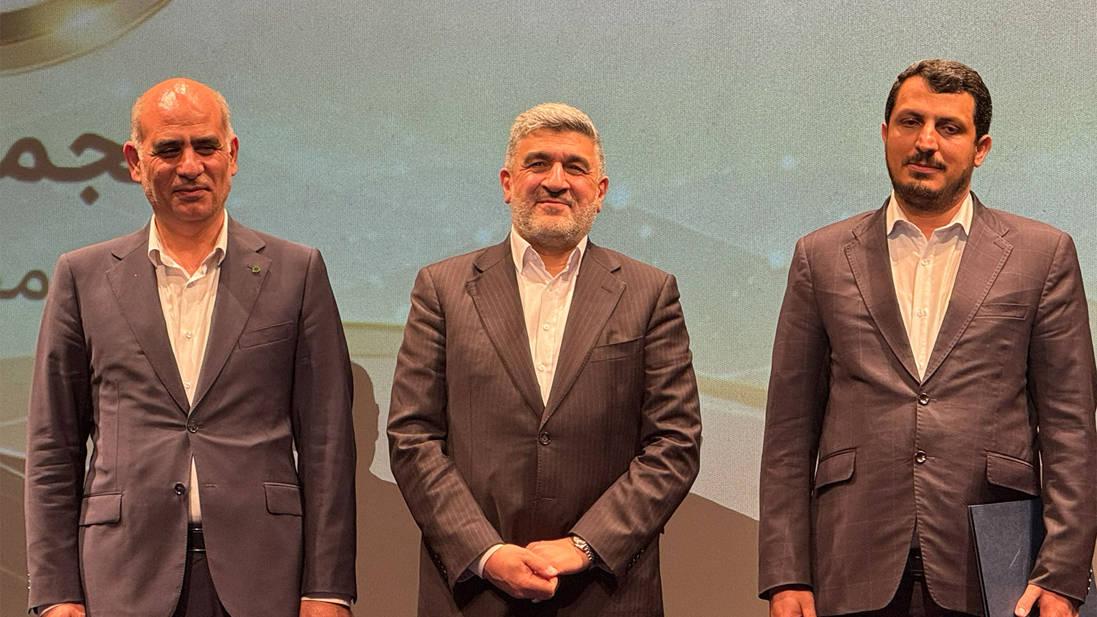 امضای تفاهمنامه همکاری میان انجمن ملی هوش مصنوعی ایران و کانون کارگزاران بورس و اوراق بهادار