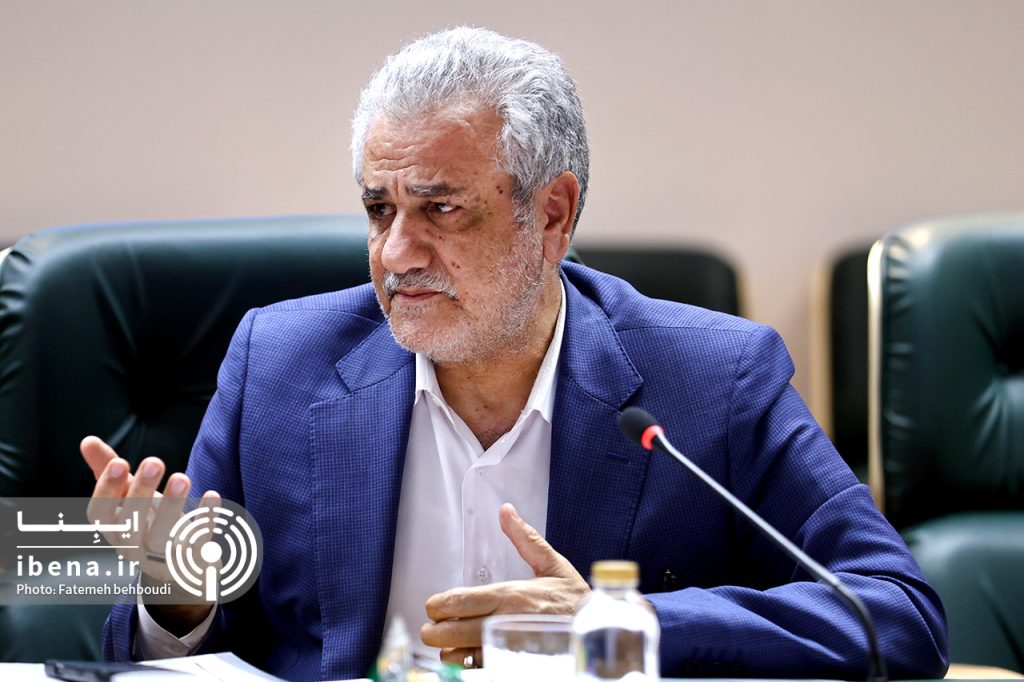 نشست عبدالناصر همتی، رئیسکل بانک مرکزی، با علی نیکزاد و نمایندگان مجلس درباره مسائل ارزی ایثارگران