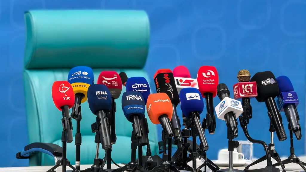 وزیر ارتباطات و فناوری اطلاعات در نشست خبری با خبرنگاران