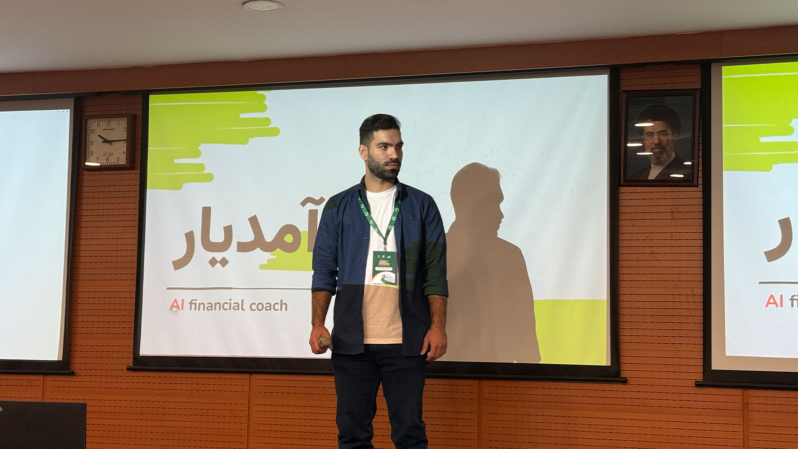 عکس شرکتکنندگان سومین بوتکمپ سفر فناورانه داتین در دانشگاه خاتم