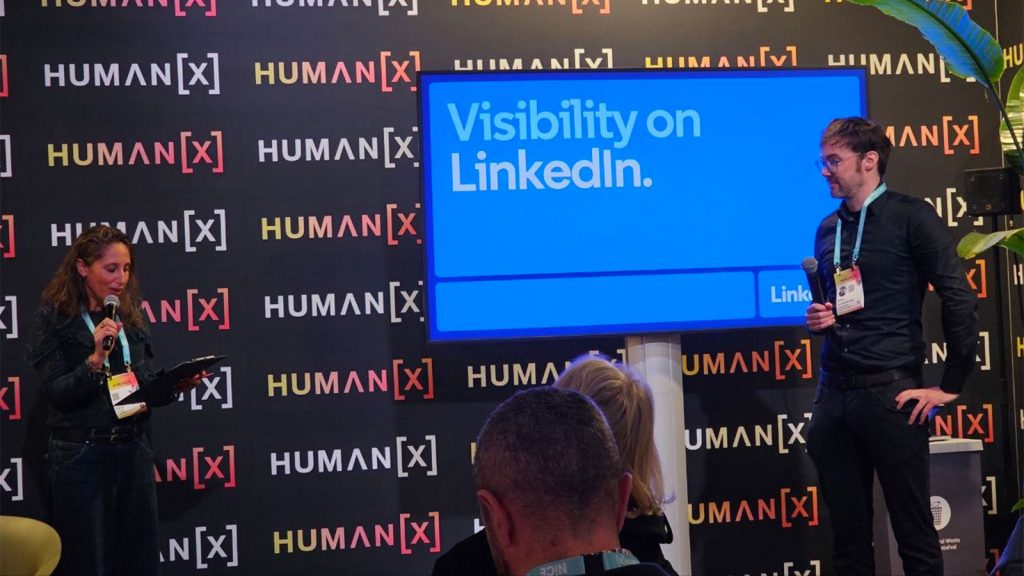 نمایی از بخش پنل رویداد HumanX آمستردام