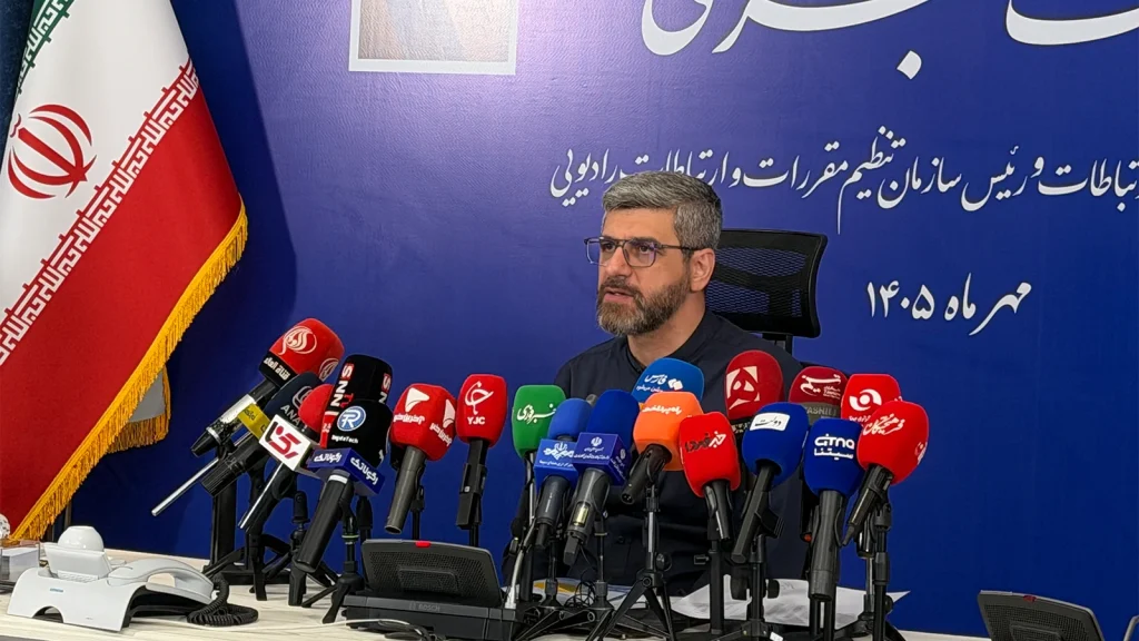 حمید فتاحی؛ رئیس سازمان تنظیم مقررات و ارتباطات رادیویی در نشست خبری