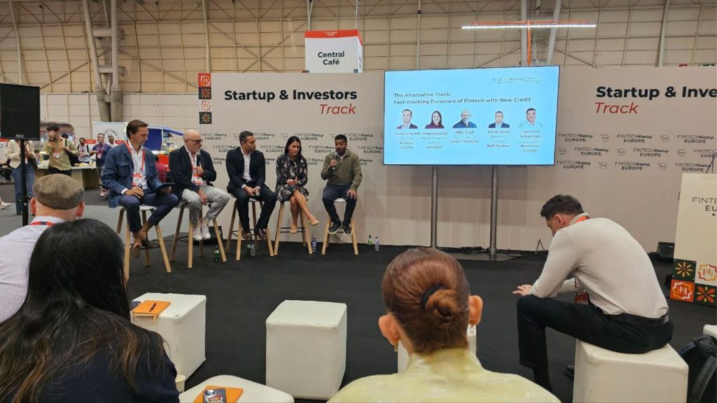 حسن اطاعت در Fintech Meetup Europe