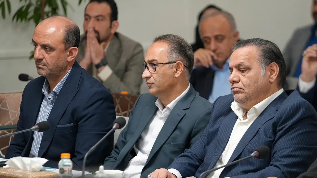 نشست مجمع کارآفرینان ایران با مدیرعامل سازمان تأمین اجتماعی
