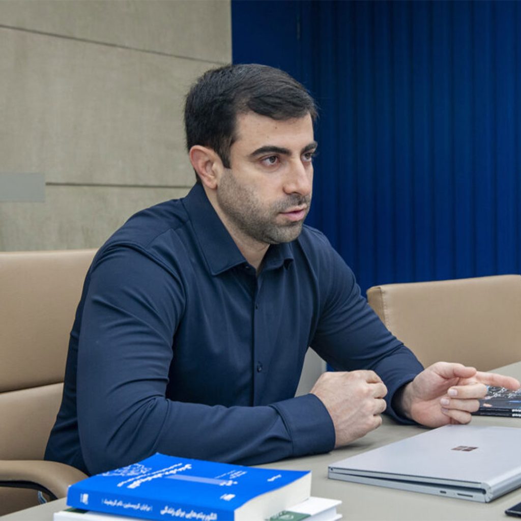 محمد مهدی شریعتمدار، عضو هیئت مدیره ونسی