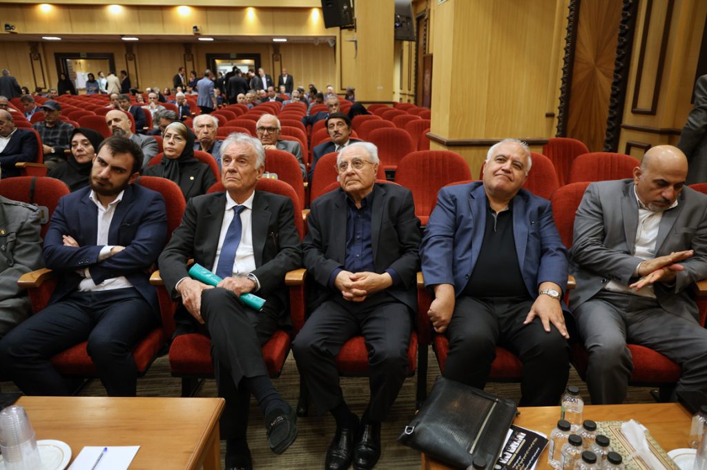 مراسم یادبود محسن خلیلی عراقی در اتاق بازرگانی ایران
